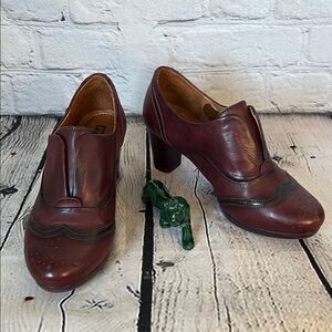 * Pikolinos Women's Pyrgos Oxford shoes